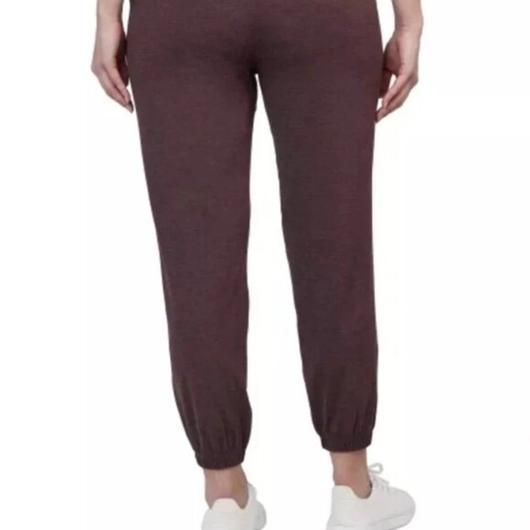 KIRKLAND Signature Women's Moisture Wicking Lightweight Jogger Pant, Pockets RED - Picture 2 of 3